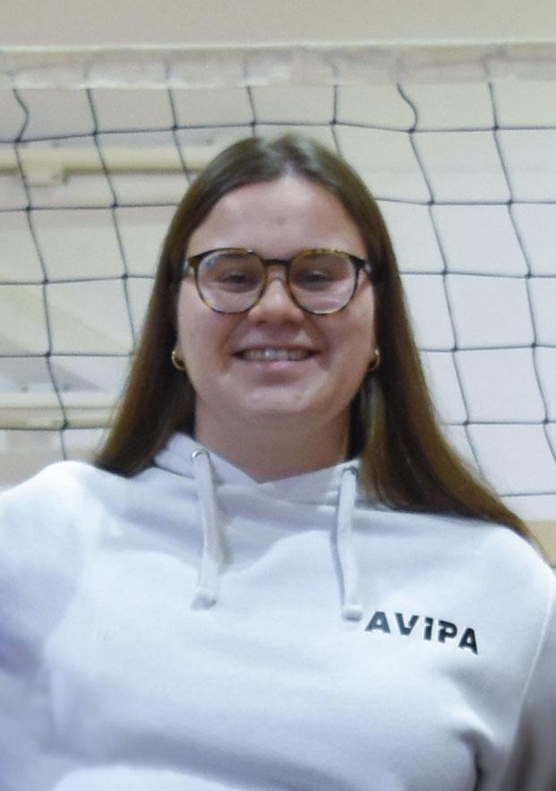 Carla Gomez, entrenadora de voleibol, de iniciación al voley y cadete