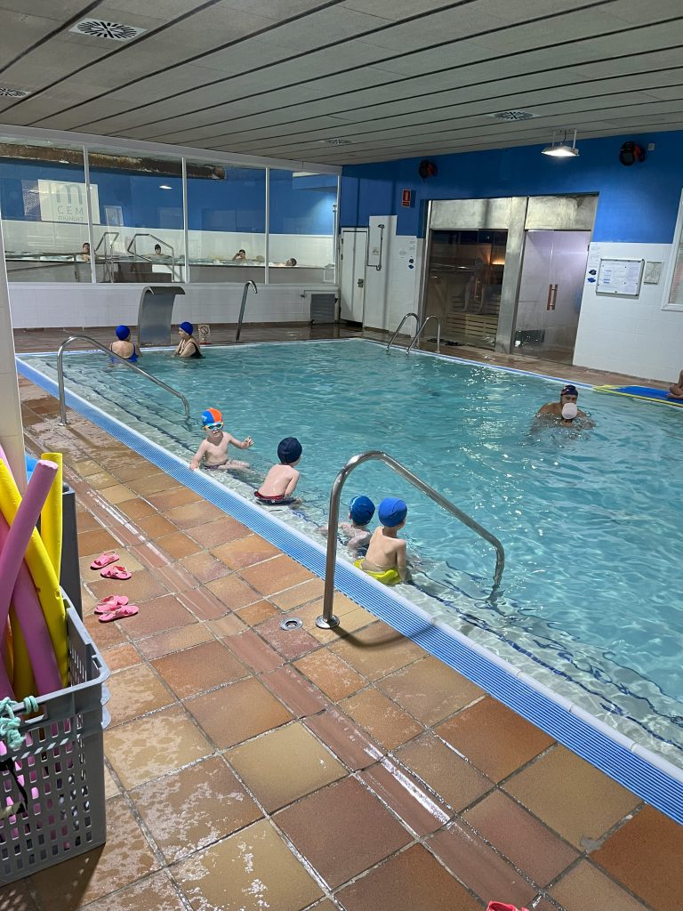 Miércoles de piscina en el Casal de Verano